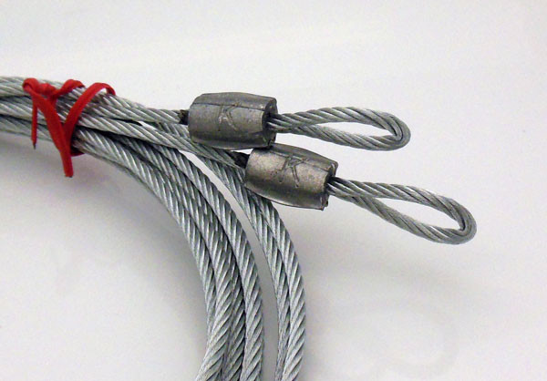Paire de câble acier assemblé diamètre:5mm, longueur 8 m, / 1770N/mm²